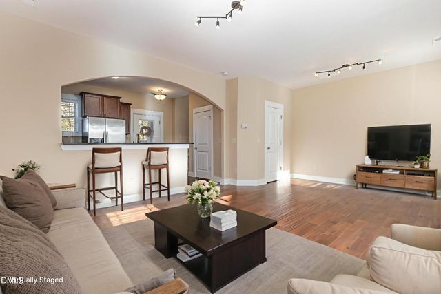 3827 Glenhaven Road, Raleigh, NC 27606