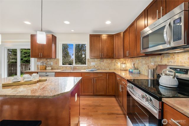 215 SW 144th Street, Burien, WA 98166