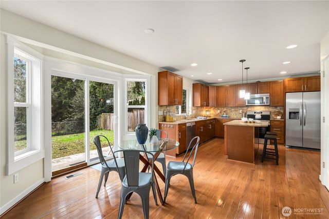 215 SW 144th Street, Burien, WA 98166