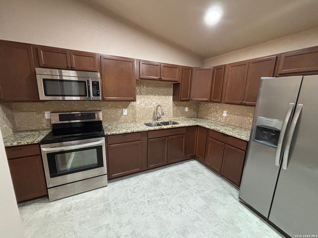 108 Dobie, Cibolo, TX 78108