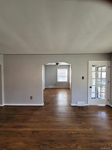 14144 Mettetal Street, Detroit, MI 48227