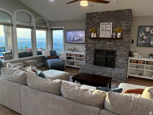 4302 S MONARCH DR, Bountiful, UT 84010