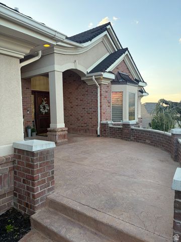4302 S MONARCH DR, Bountiful, UT 84010