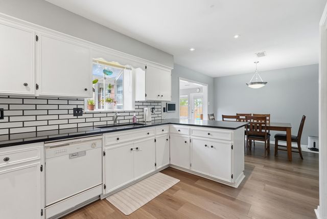 20 Emerald Drive, Maumelle, AR 72113