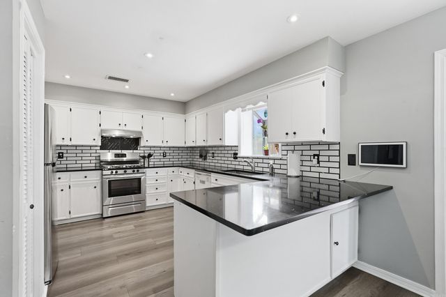 20 Emerald Drive, Maumelle, AR 72113