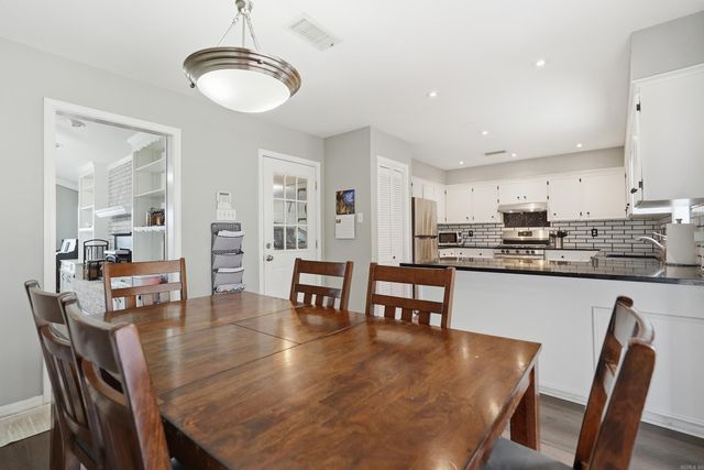 20 Emerald Drive, Maumelle, AR 72113