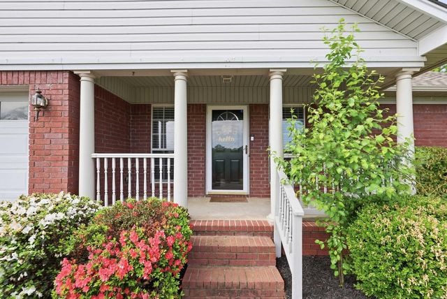 20 Emerald Drive, Maumelle, AR 72113