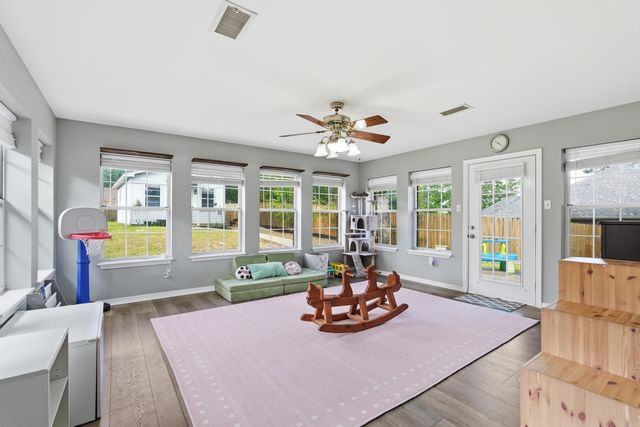 20 Emerald Drive, Maumelle, AR 72113