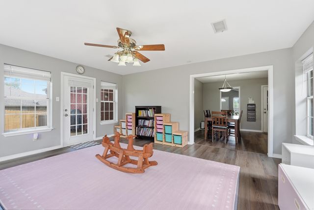 20 Emerald Drive, Maumelle, AR 72113