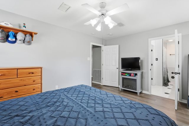 20 Emerald Drive, Maumelle, AR 72113