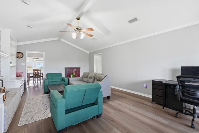 20 Emerald Drive, Maumelle, AR 72113