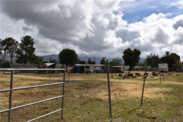 12598 6th, Yucaipa, CA 92399