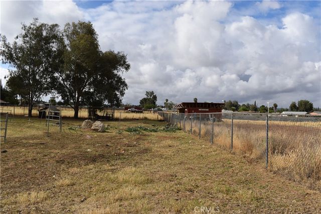 12598 6th, Yucaipa, CA 92399