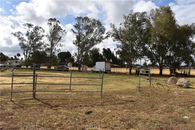 12598 6th, Yucaipa, CA 92399