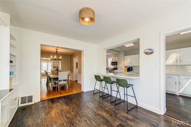 8670 Eulalie Avenue, St Louis, MO 63144