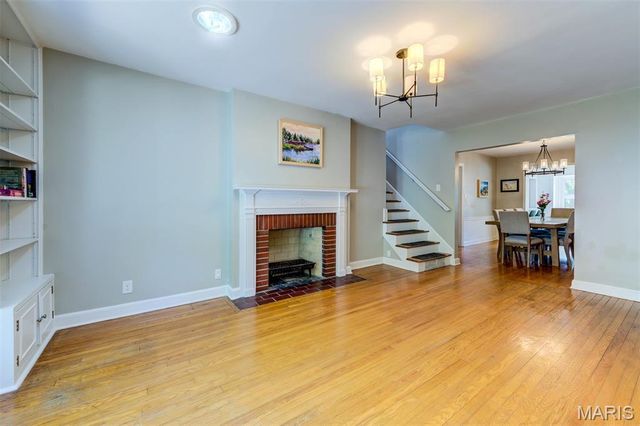 8670 Eulalie Avenue, St Louis, MO 63144
