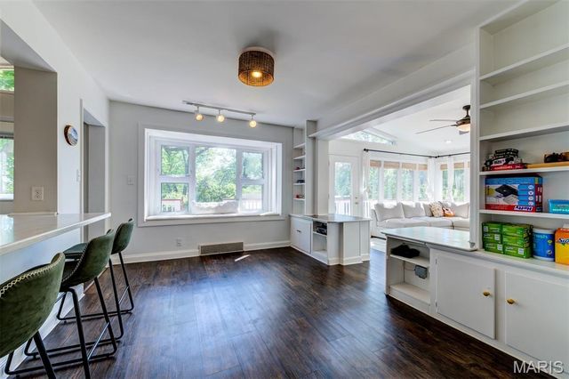 8670 Eulalie Avenue, St Louis, MO 63144
