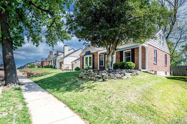 8670 Eulalie Avenue, St Louis, MO 63144