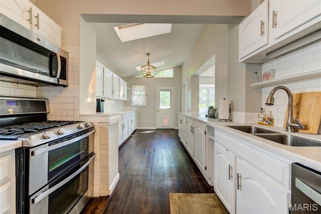 8670 Eulalie Avenue, St Louis, MO 63144