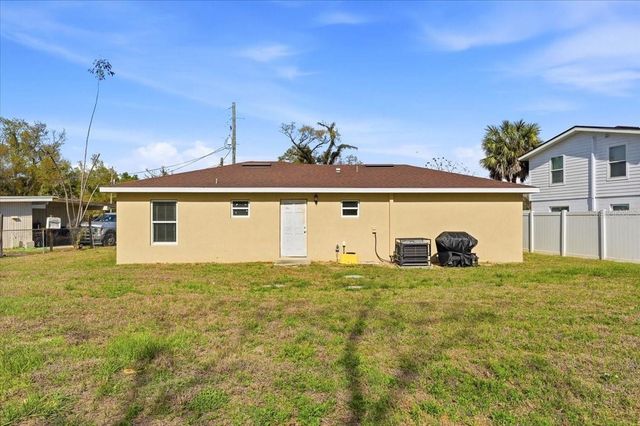 205 WESTWOOD AVENUE, Winter Haven, FL 33880