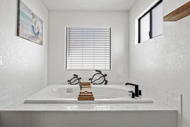 16319 Wikiup Road, Ramona, CA 92065