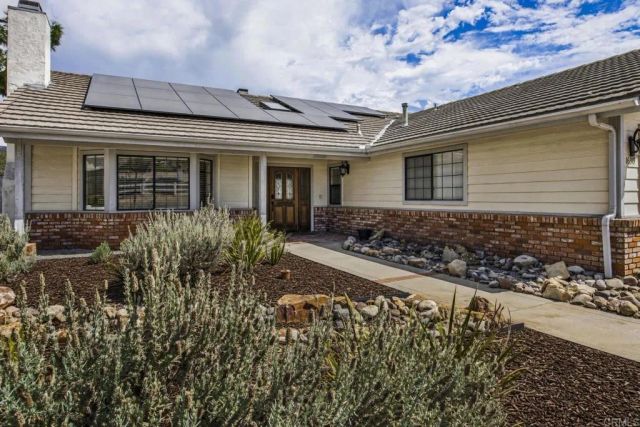 16319 Wikiup Road, Ramona, CA 92065