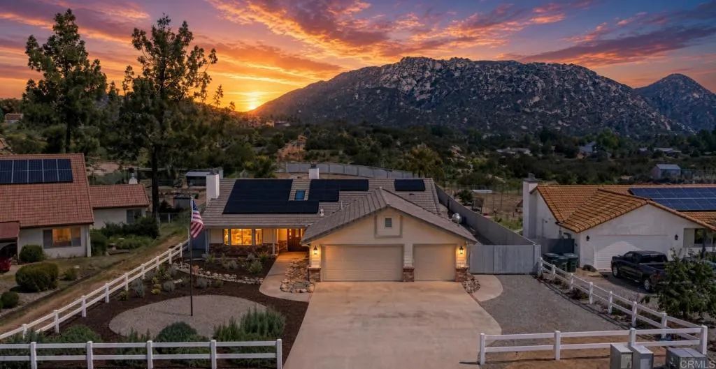 16319 Wikiup Road, Ramona, CA 92065