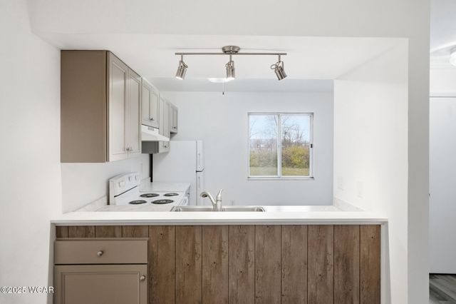 2275 N Cable Road, 137, Lima, OH 45807