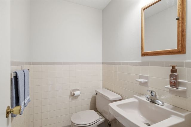 37 Corey Colonial 37, Agawam, MA 01001