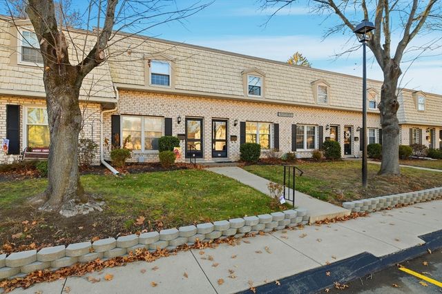 37 Corey Colonial 37, Agawam, MA 01001