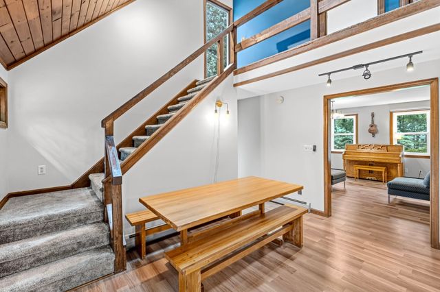 43 Coleman Rd, Southampton, MA 01073