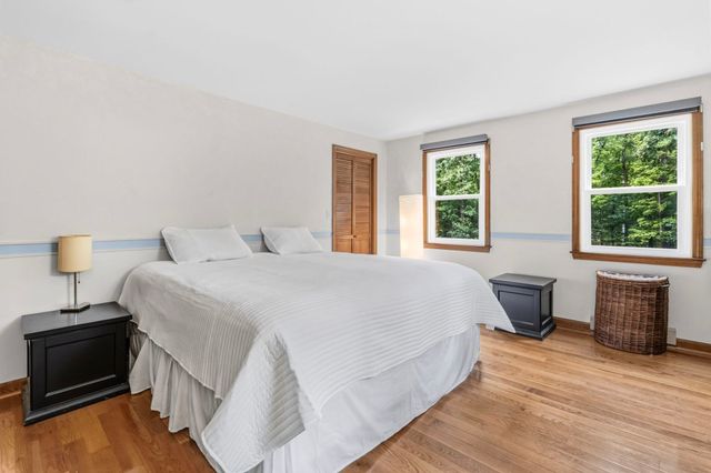 43 Coleman Rd, Southampton, MA 01073