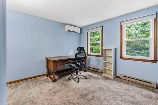 43 Coleman Rd, Southampton, MA 01073