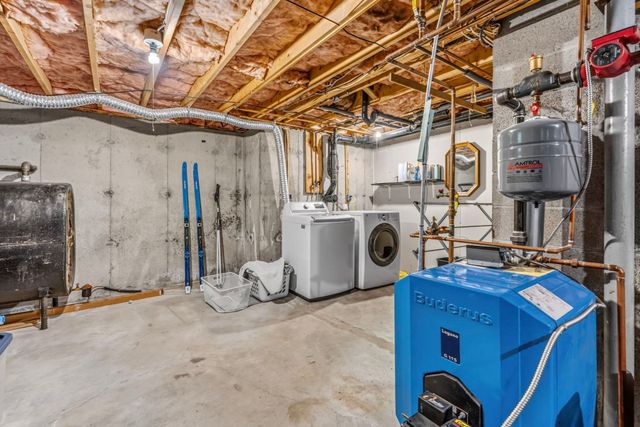 43 Coleman Rd, Southampton, MA 01073