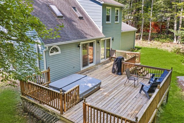 43 Coleman Rd, Southampton, MA 01073