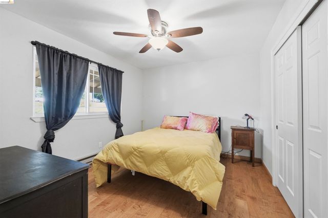 21781 Paseo De Los Portales, Sonora, CA 95370