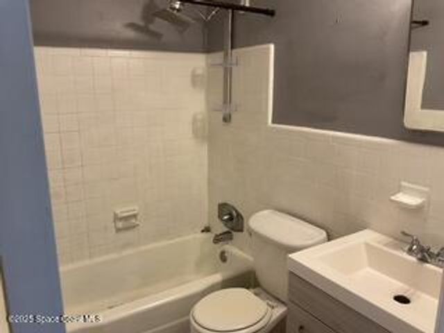 1046 Avon Place, Cocoa, FL 32922