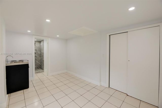 2063 NE 173rd St, North Miami Beach, FL 33162