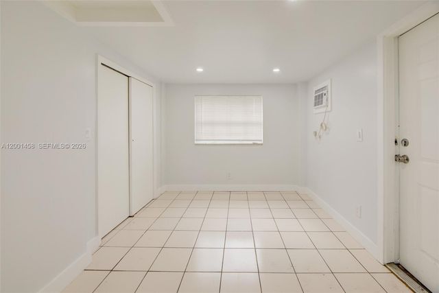 2063 NE 173rd St, North Miami Beach, FL 33162