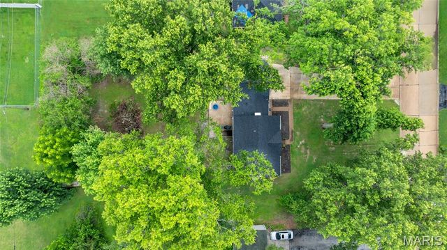 1219 Coal Bank Court, St Louis, MO 63138