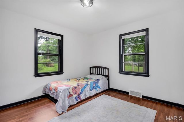 1219 Coal Bank Court, St Louis, MO 63138