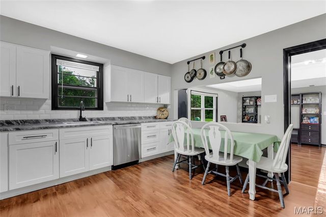 1219 Coal Bank Court, St Louis, MO 63138