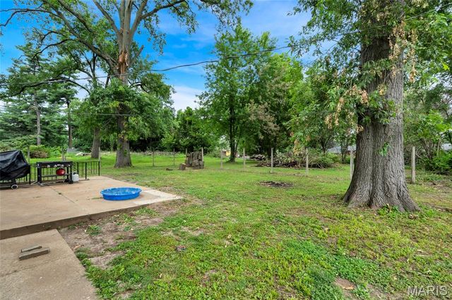 1219 Coal Bank Court, St Louis, MO 63138