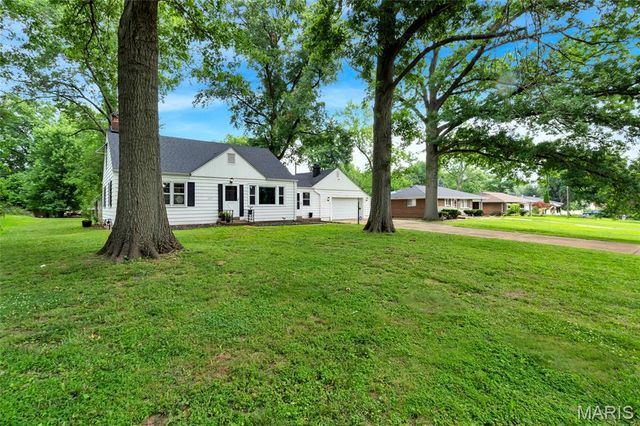 1219 Coal Bank Court, St Louis, MO 63138