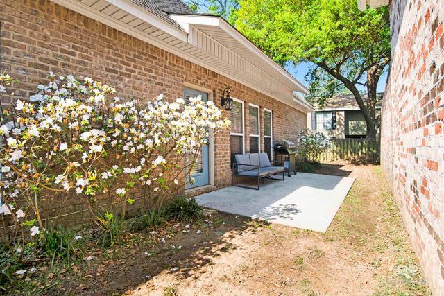 868 Grant Park Drive, Mobile, AL 36606