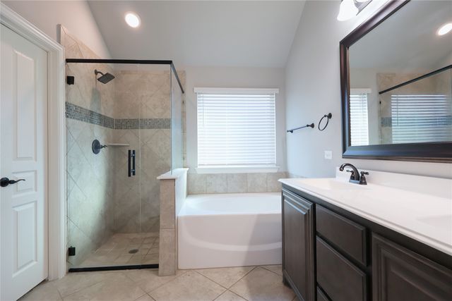 531 harvest grove Drive, Waxahachie, TX 75165