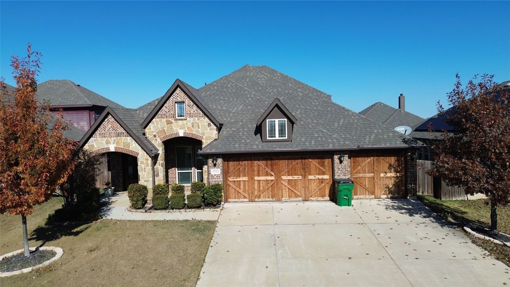 531 harvest grove Drive, Waxahachie, TX 75165
