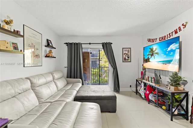 7501 NW 16th Street 3303, Plantation, FL 33313