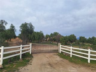 40752 El Pequito, Hemet, CA 92544