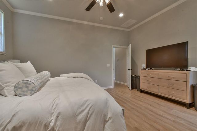 632 Spavinaw Lane, Edmond, OK 73025
